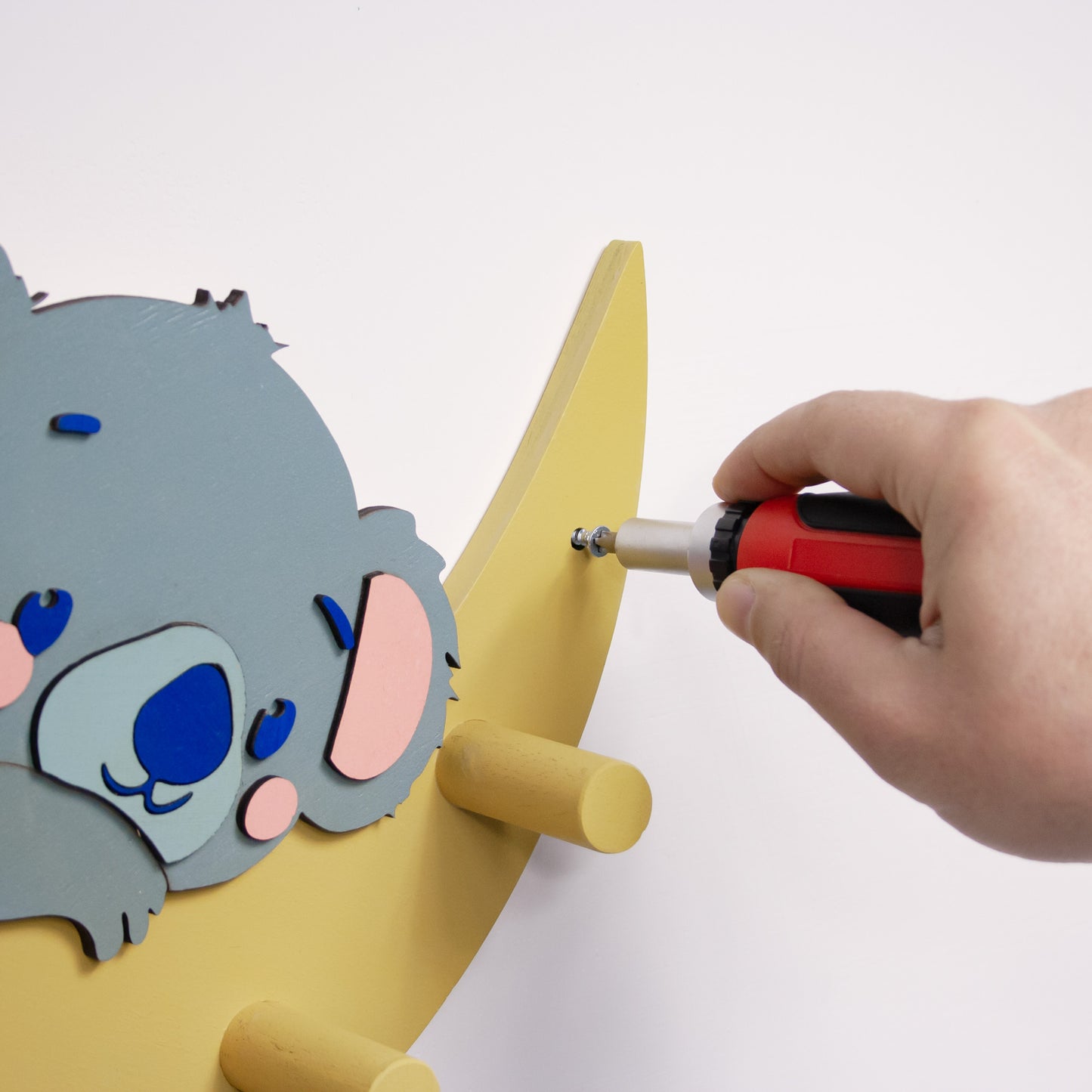 Appendiabiti in legno Kumi – koala sulla luna | Sogni d’Oro