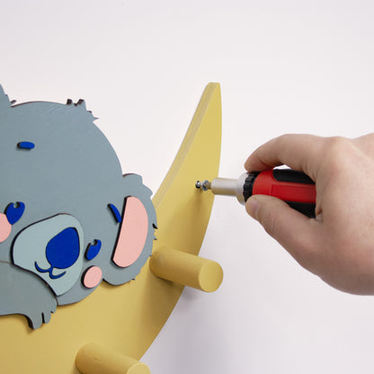 Appendiabiti in legno Kumi – koala sulla luna | Sogni d’Oro