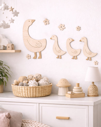 Famiglia delle Ochette decorazione da parete in legno naturale — cameretta neonato Wudo