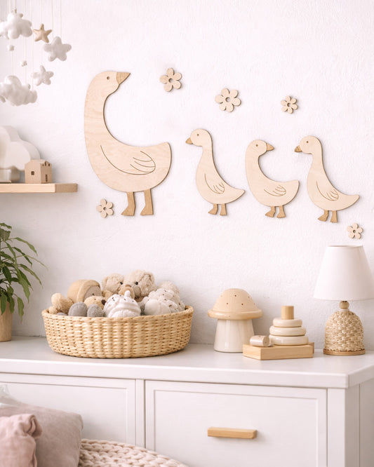 Famiglia delle Ochette decorazione da parete in legno naturale — cameretta neonato Wudo