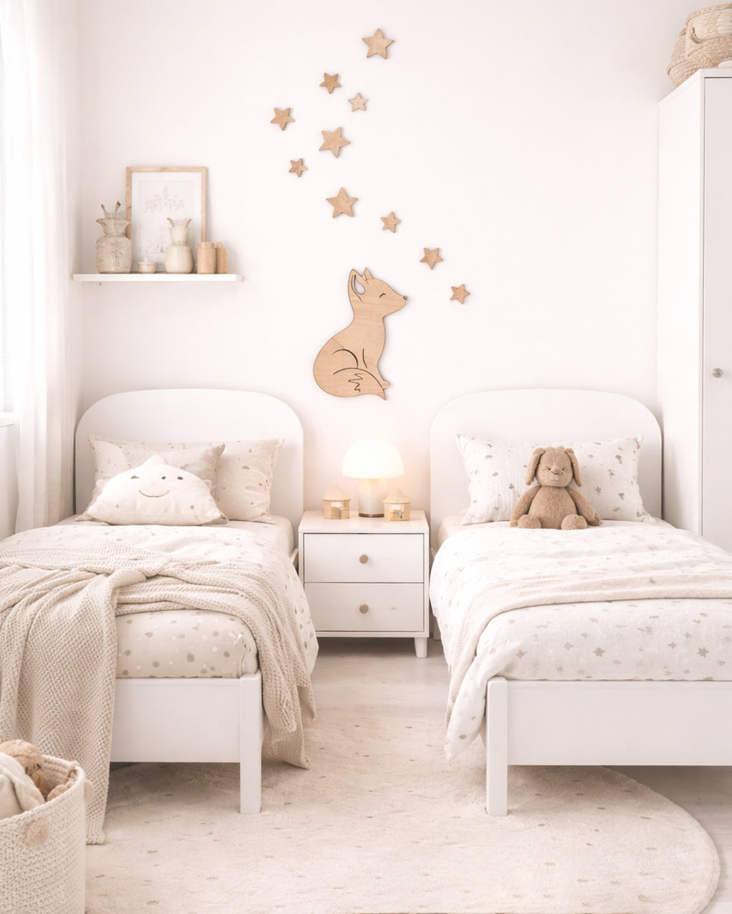 Decorazione parete in legno volpe e stelle cameretta bianca — wall art legno naturale